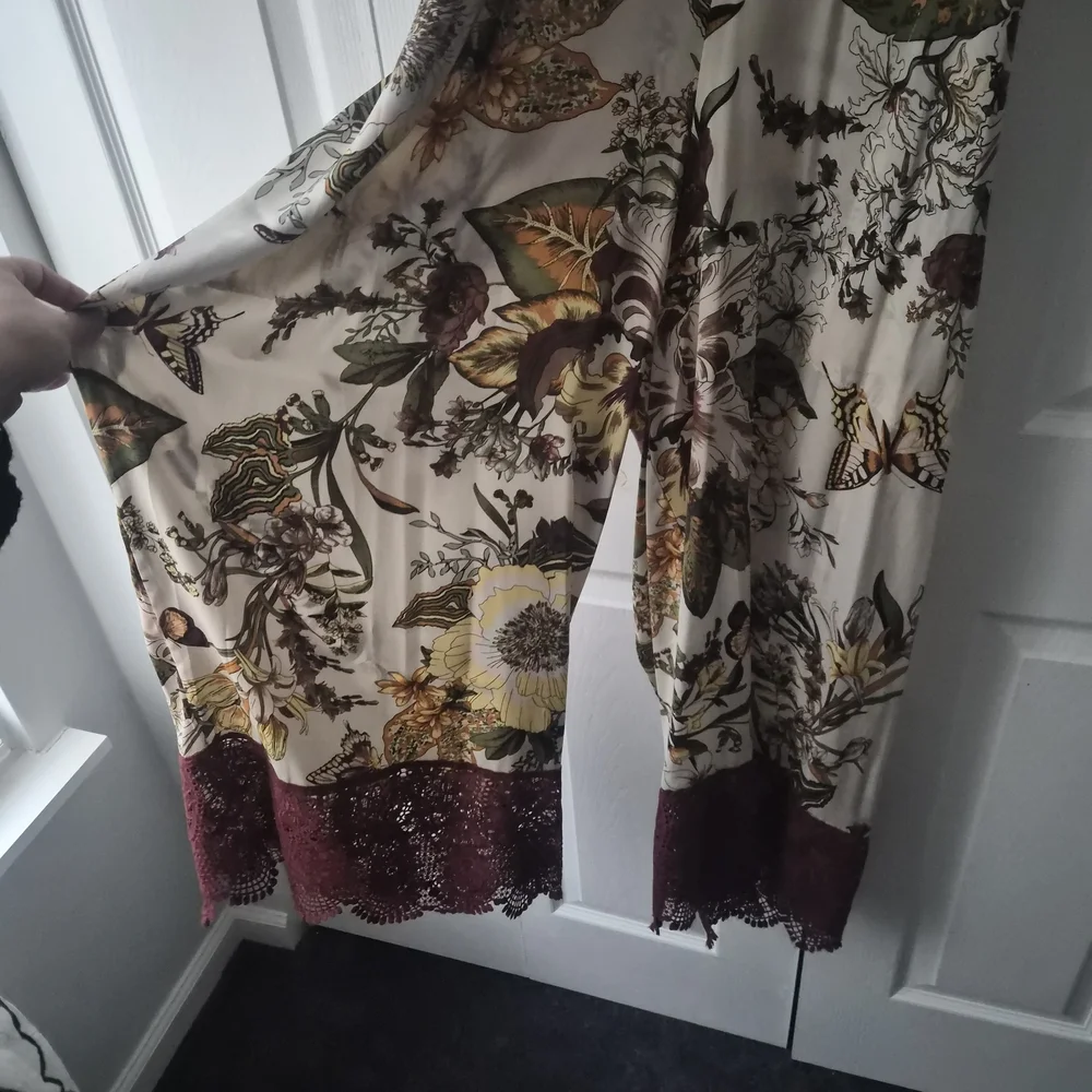 NWT Anthropolgie Floral Jumpsuit with Lace Trim - Picture 4 of 8